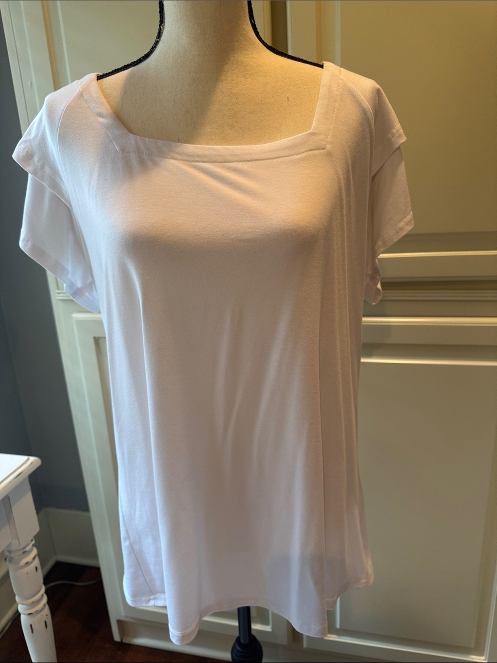 Women's Square Neck Short Sleeve Top - White